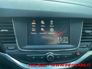 OPEL Astra usata, con Fari LED