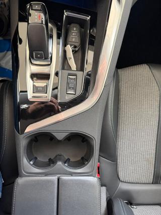 PEUGEOT 3008 usata 28