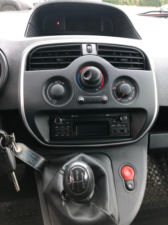 RENAULT Kangoo usata 16