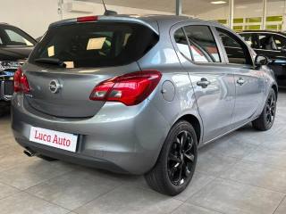 OPEL Corsa usata, con Autoradio