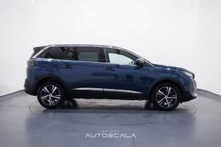 PEUGEOT 5008 usata, con Cerchi in lega