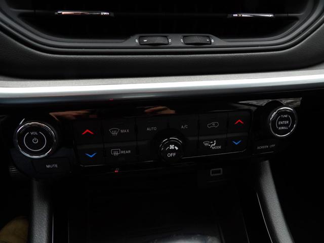 JEEP Compass usata, con Volante in pelle