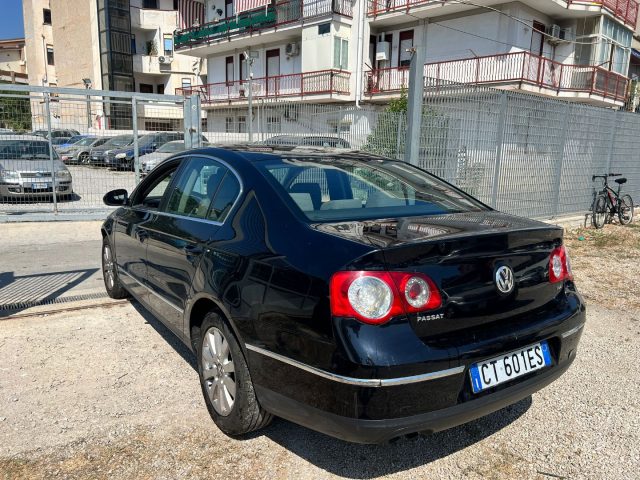 VOLKSWAGEN Passat usata, con Chiusura centralizzata