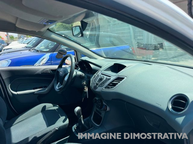FORD Fiesta usata, con Lettore CD