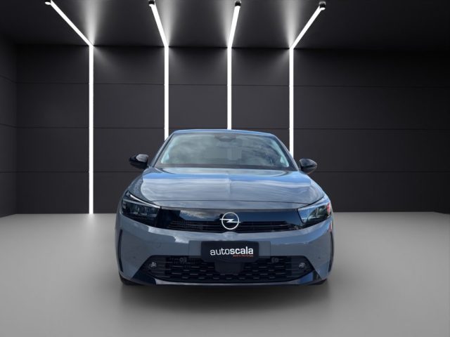 OPEL Corsa usata, con Climatizzatore