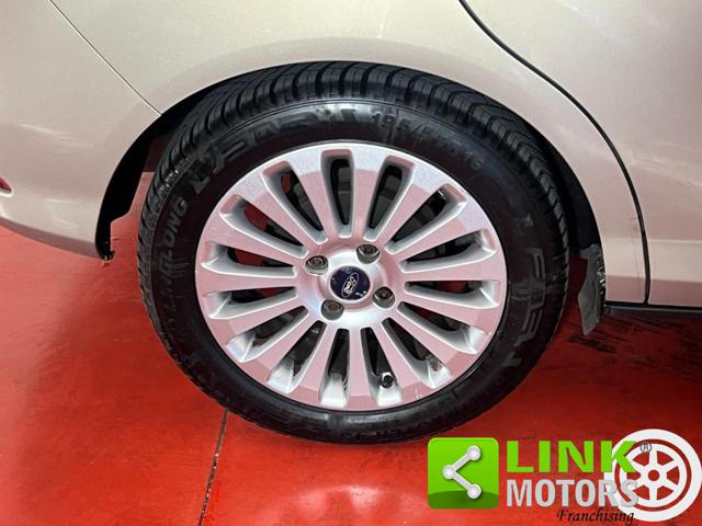 FORD B-Max usata, con USB