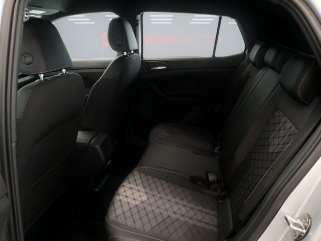 VOLKSWAGEN T-Cross usata 15