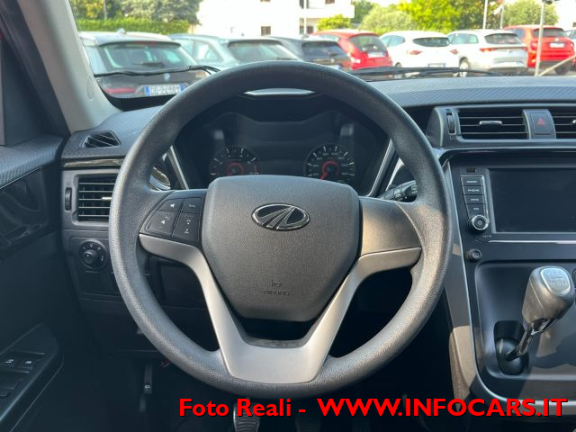 MAHINDRA KUV100 usata, con Fendinebbia