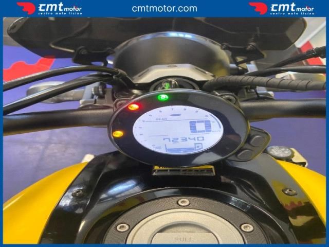 YAMAHA XSR 700 usata 4