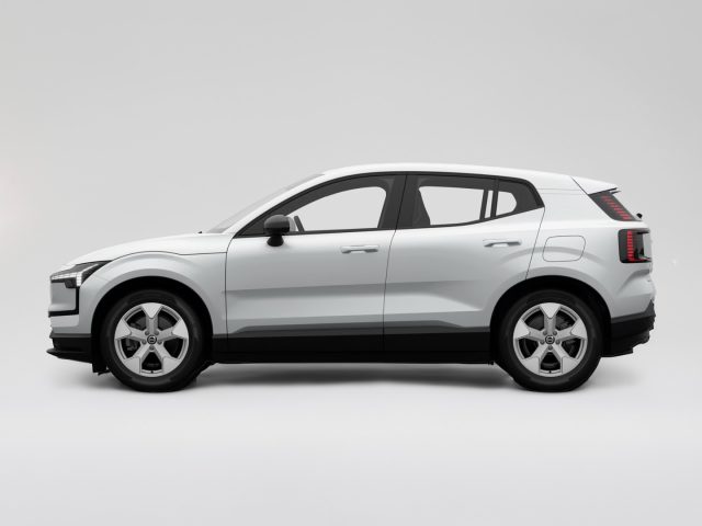 VOLVO EX30 usata, con Airbag laterali