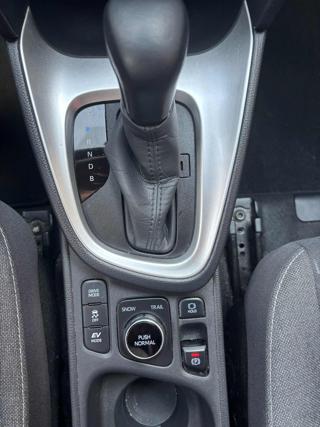 TOYOTA Yaris Cross usata, con ESP