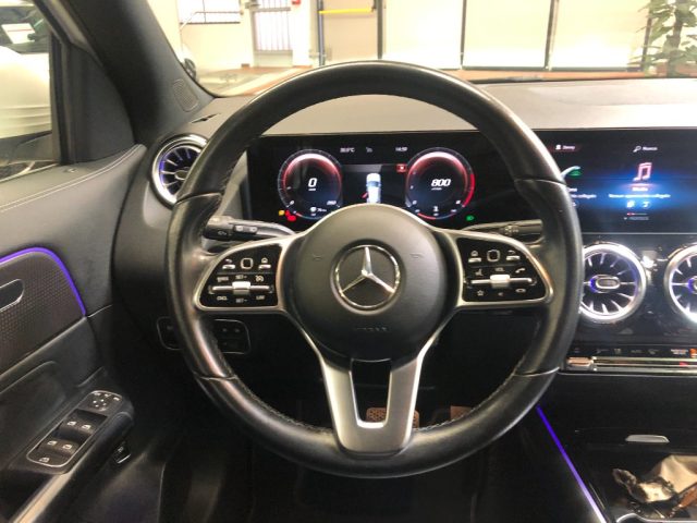 MERCEDES-BENZ GLA 200 usata, con Controllo elettronico della corsia