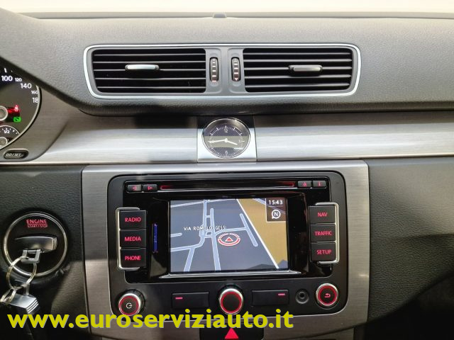 VOLKSWAGEN Passat usata, con Specchietti laterali elettrici