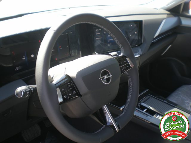 OPEL Astra usata, con Servosterzo