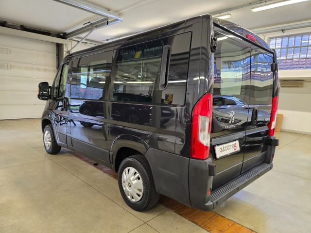 PEUGEOT Boxer usata, con Airbag