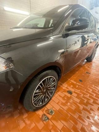 LANCIA Ypsilon usata, con Alzacristalli elettrici