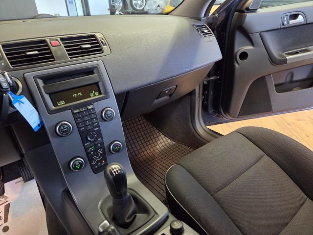 VOLVO V50 usata, con ESP