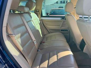 VOLKSWAGEN Touareg usata, con Sedile posteriore sdoppiato