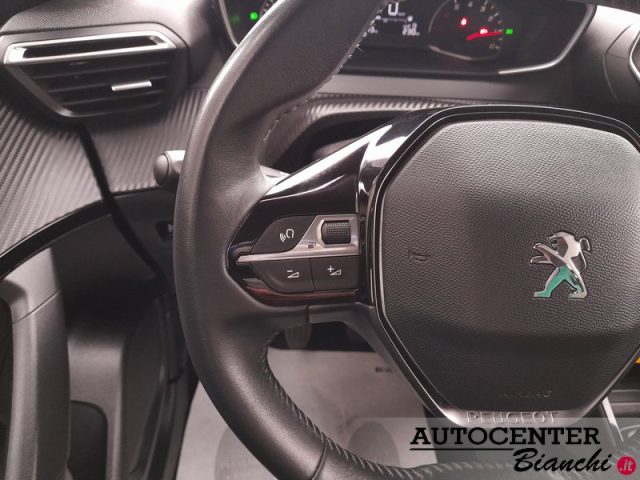 PEUGEOT 2008 usata, con Autoradio digitale