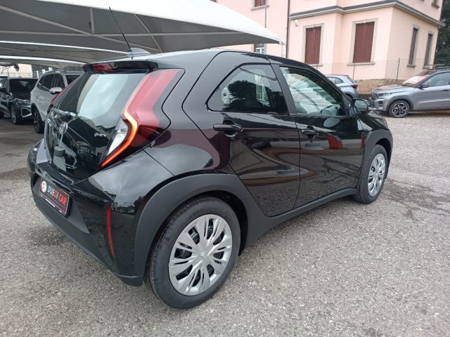 TOYOTA Aygo X usata, con Autoradio