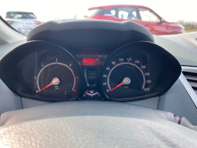 FORD Fiesta usata, con Boardcomputer