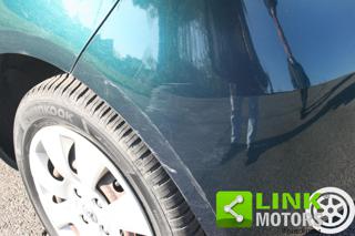 TOYOTA Yaris usata, con Sedile posteriore sdoppiato