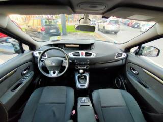 RENAULT Scenic usata, con Chiusura centralizzata