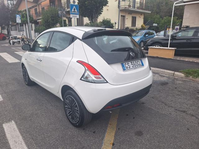 LANCIA Ypsilon usata, con ABS