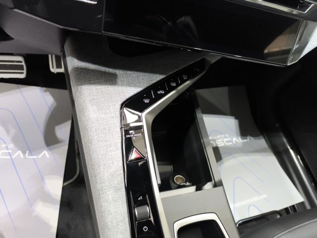 PEUGEOT 3008 usata, con USB