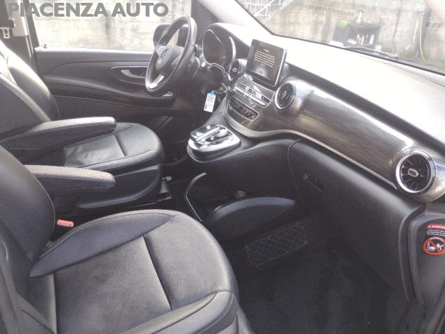 MERCEDES-BENZ V 220 usata, con Chiusura centralizzata
