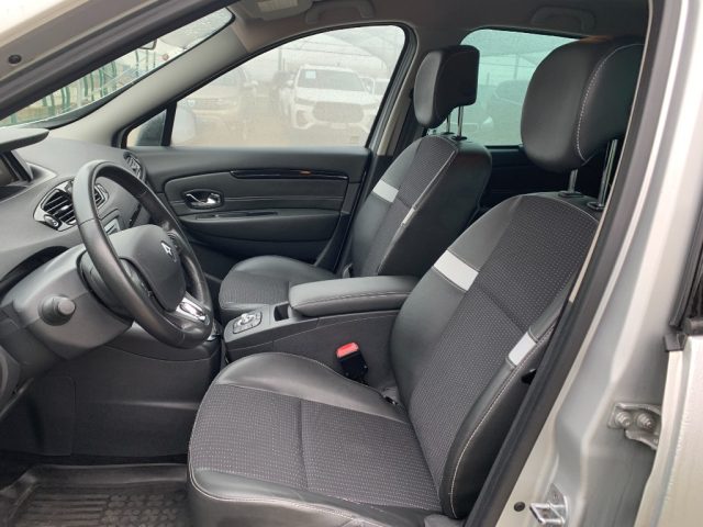 RENAULT Scenic usata, con Chiusura centralizzata