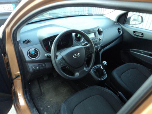 HYUNDAI i10 usata, con Controllo trazione