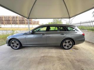 MERCEDES-BENZ E 200 usata, con Autoradio