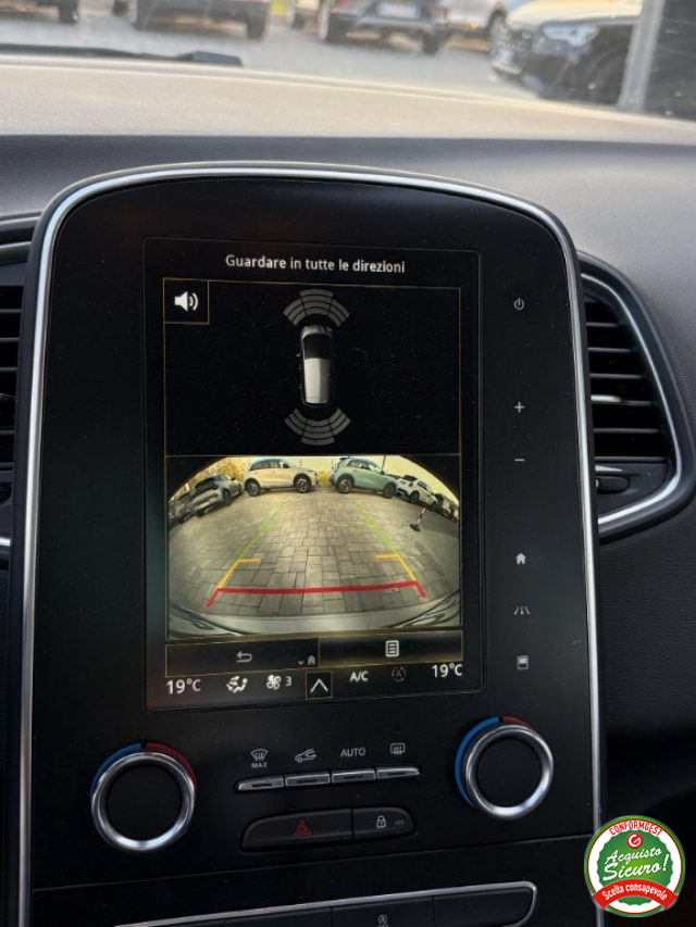 RENAULT Scenic usata, con Cruise Control