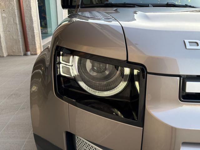 LAND ROVER Defender usata, con Telecamera per parcheggio assistito