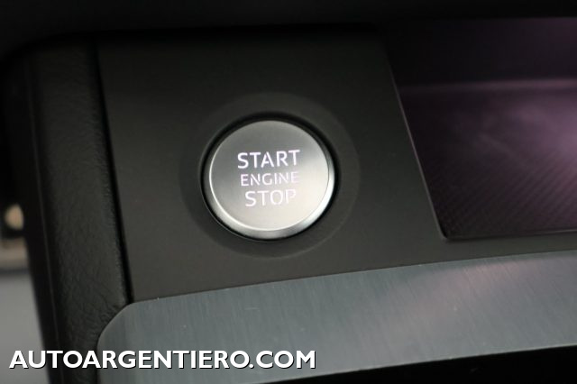AUDI Q5 usata, con Autoradio digitale