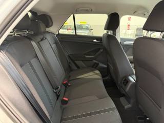 VOLKSWAGEN T-Roc usata, con Telecamera per parcheggio assistito