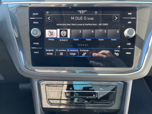 VOLKSWAGEN Tiguan usata, con Fari LED