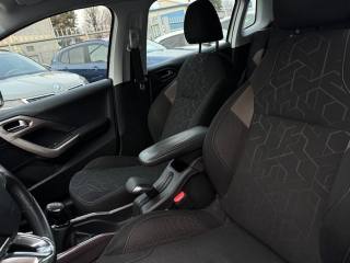 PEUGEOT 2008 usata, con Specchietti laterali elettrici