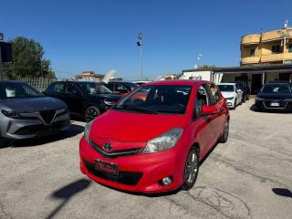 TOYOTA Yaris usata, con Airbag laterali