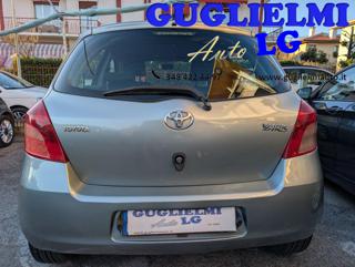 TOYOTA Yaris usata, con Lettore CD