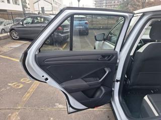 VOLKSWAGEN T-Roc usata, con Sensori di parcheggio posteriori