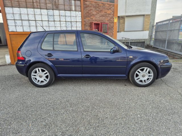 VOLKSWAGEN Golf usata, con Airbag Passeggero