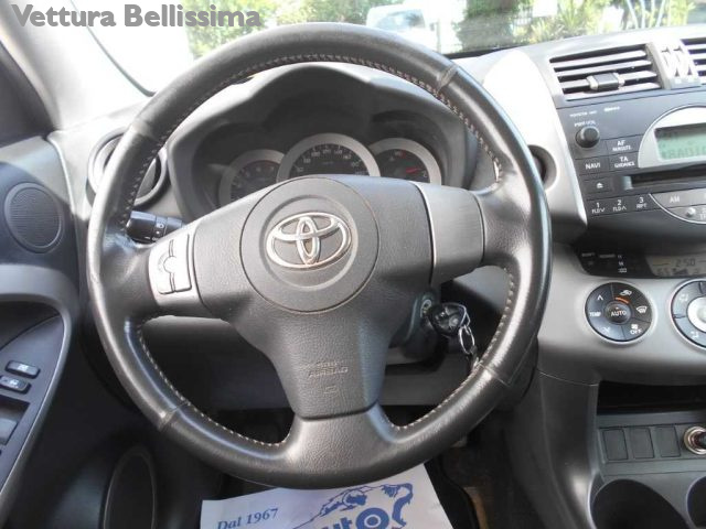 TOYOTA RAV 4 MY23 usata, con Immobilizzatore elettronico