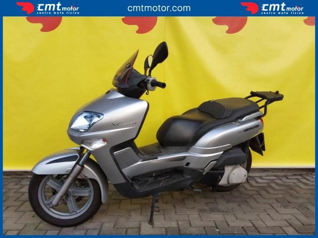 YAMAHA XC 300 Versity usata 3
