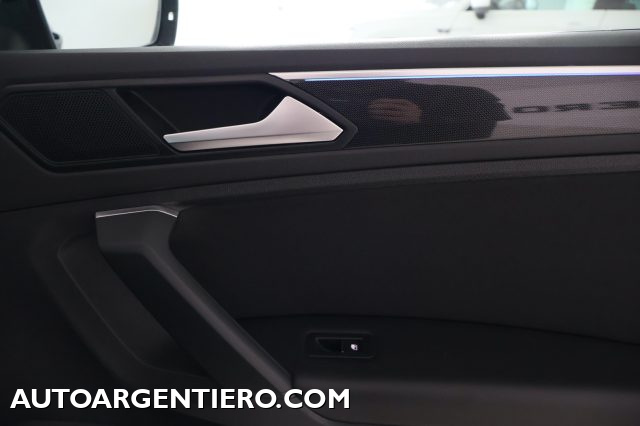 VOLKSWAGEN Tiguan usata, con Isofix