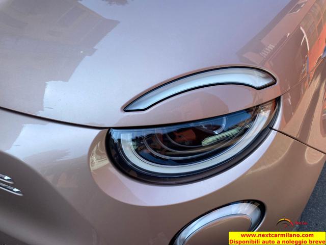 FIAT 500e usata, con Sedile posteriore sdoppiato