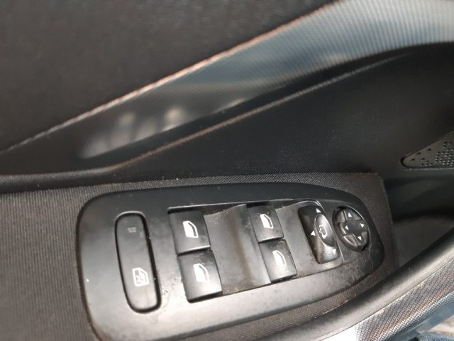 PEUGEOT 2008 usata, con Servosterzo