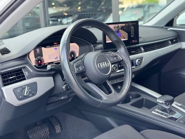 AUDI A4 usata, con Autoradio