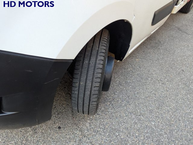 IVECO Daily usata, con Bluetooth